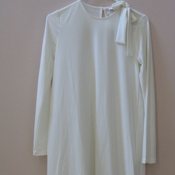 🌸 Refka Dress with Lace and Tie - Picture 2 of 7